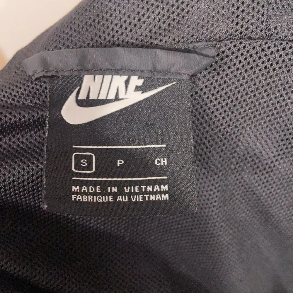 Nike Black Athletic Windbreaker Jacket